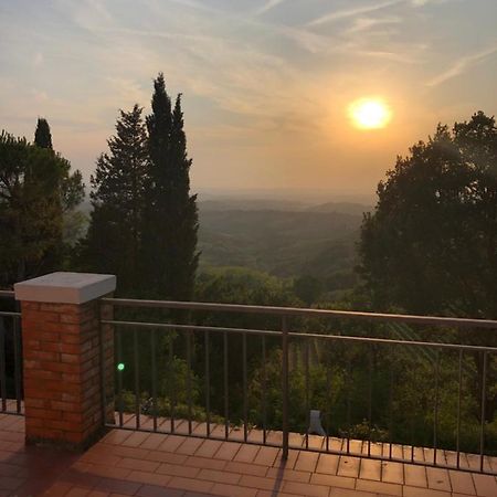 Appartamento Con Vista Sulle Colline Toscane Монтеспертоли Экстерьер фото